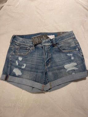 American Eagle Outfitters Distressed Rolled-Hem Denim Shorts - Medium Blue
